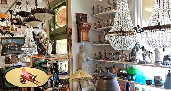 Antique Shop and curiosities Pargas.
