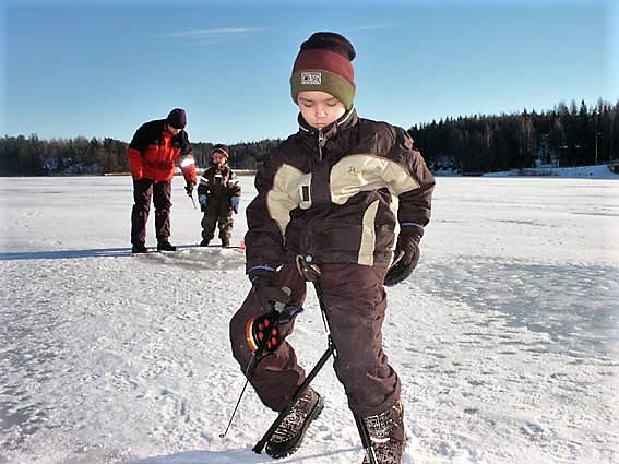 Winter fishing1 Winter fishing1